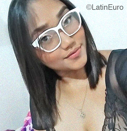 Date this attractive Colombia girl Liseth from Cali CO31242
