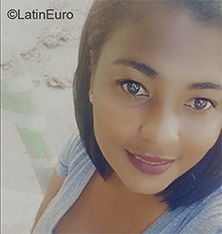 Date this funny Dominican Republic girl Luisaury from Nagua DO40504