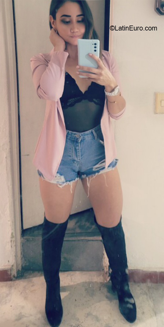 Date this lovely Colombia girl Jess from Medellin CO31316