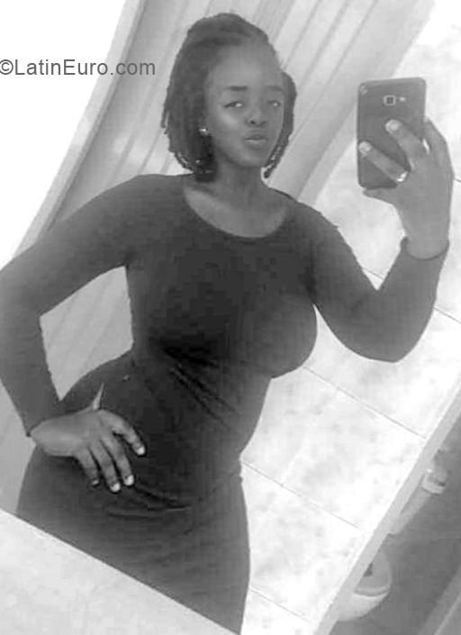 Date this passionate Colombia girl Luisa melissa from medellin CO31321