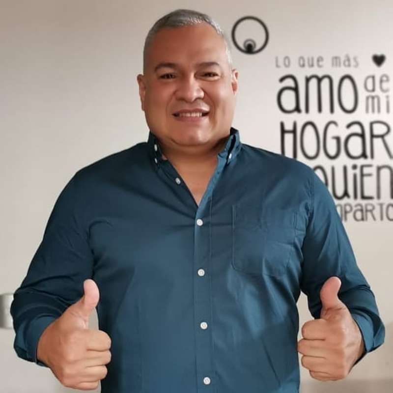 Date this foxy Chile man Vicente from Chile CL310