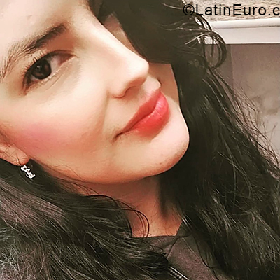 Date this young Spain girl Katerin from Madrid CO31435