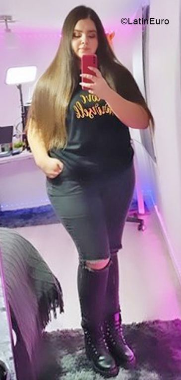 Date this hot Chile girl Belen from Santiago CL319