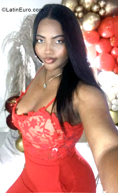 Date this tall Colombia girl Maby from Villavicencio CO31469