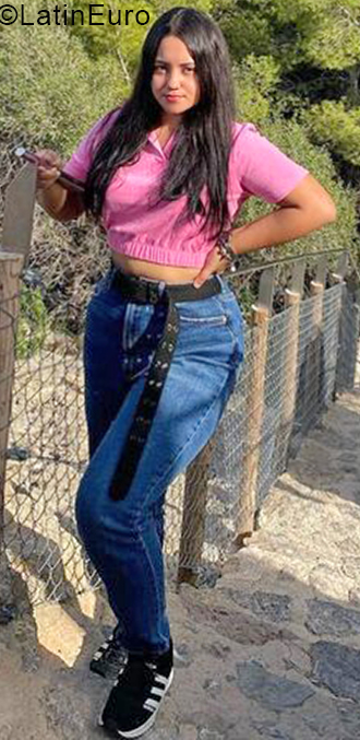 Date this funny Spain girl Lineth from Madrid ES693