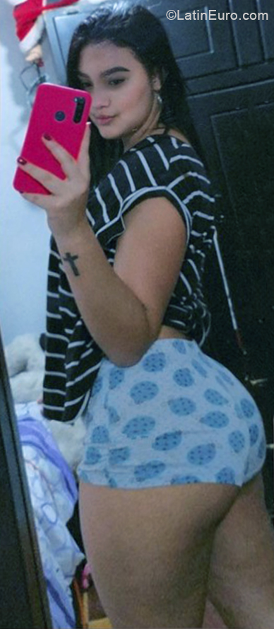 Date this passionate Colombia girl Carolina from Medellin CO31506