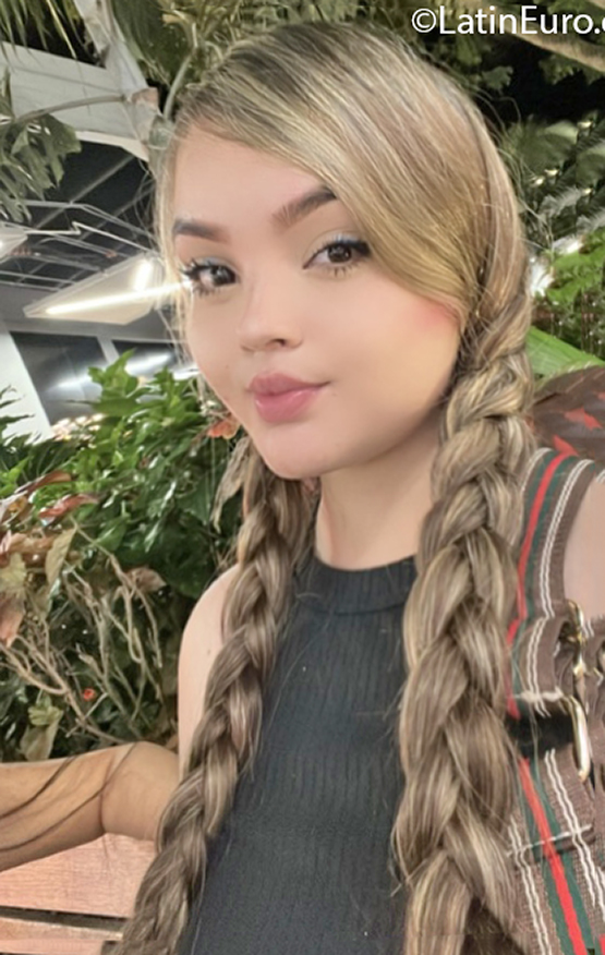 Date this cute Colombia girl Manuela from Cartago CO31592