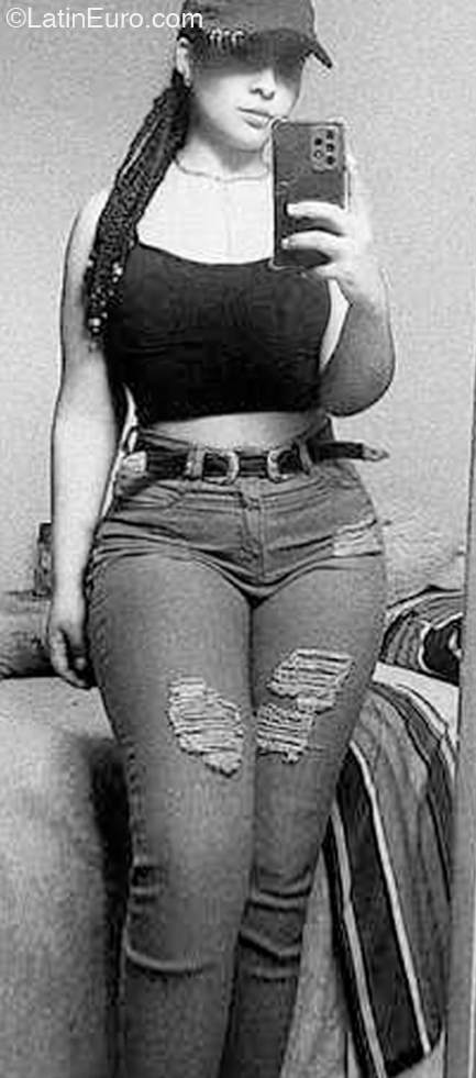 Date this young Dominican Republic girl Ecy20 from Santiago DO44119