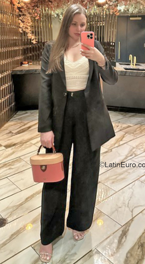 Date this stunning Croatia girl Kjhttgg from  US22266