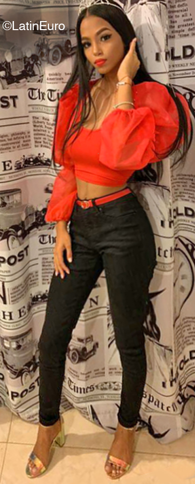 Date this georgeous Dominican Republic girl Yuly from Santiago DO44805