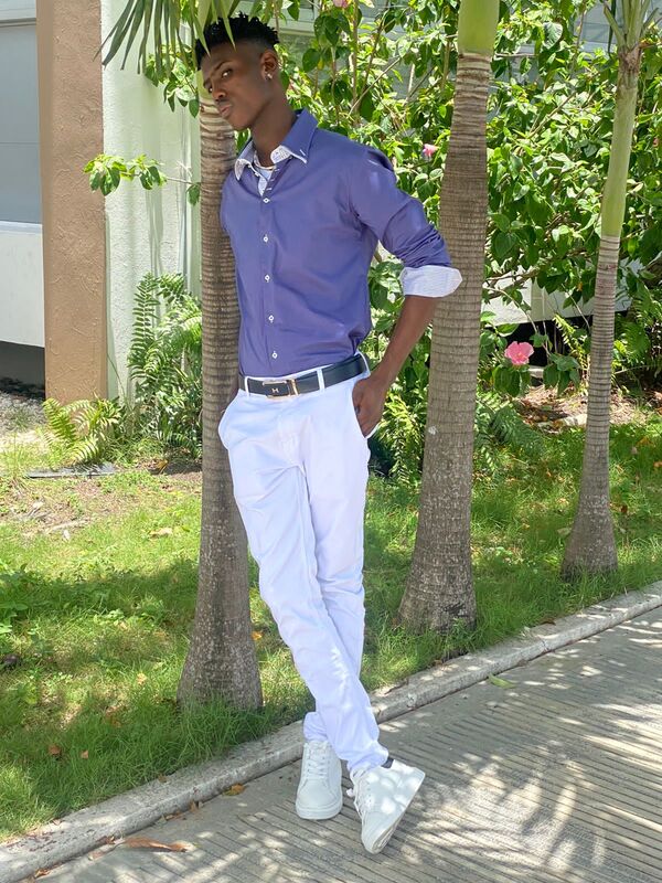 Date this tall Dominican Republic man Negrito14 from Santo Domingo DO44858