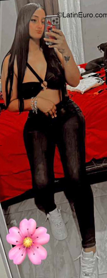 Date this voluptuous Dominican Republic girl Angie from Santiago DO56203