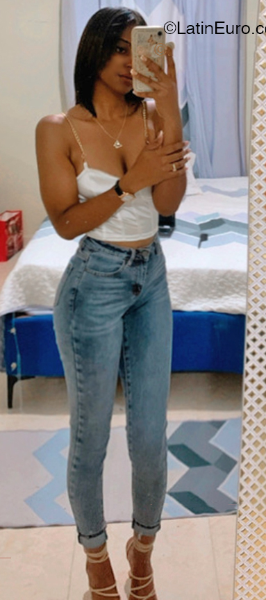 Date this cute Dominican Republic girl Maddy from Santo Domingo DO47648