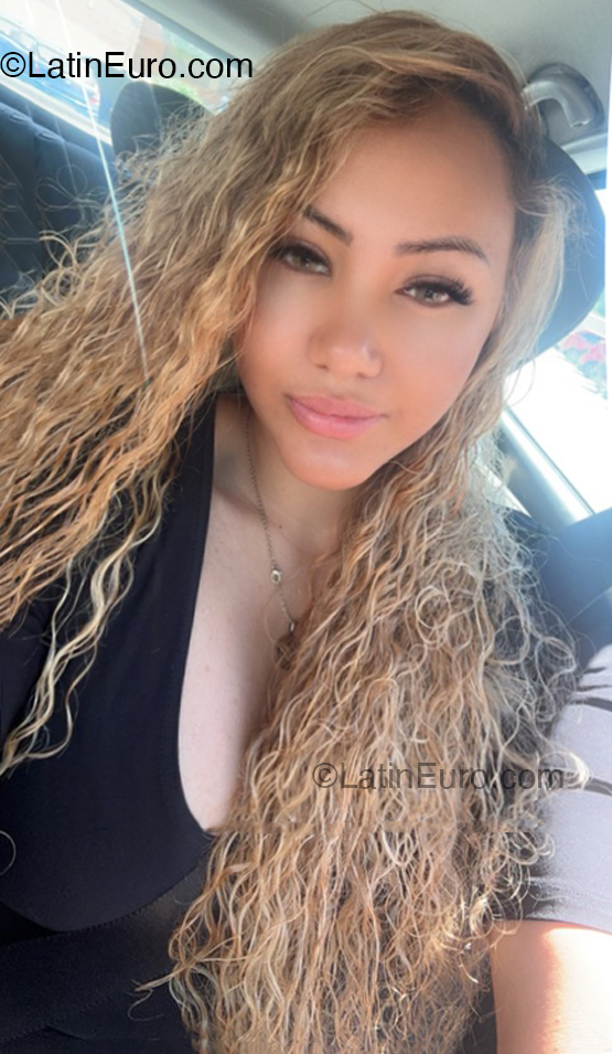 Date this hard body Spain girl Paola from Madrid ES825