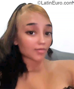 Date this stunning Dominican Republic girl Alanna from Santo Domingo DO51958