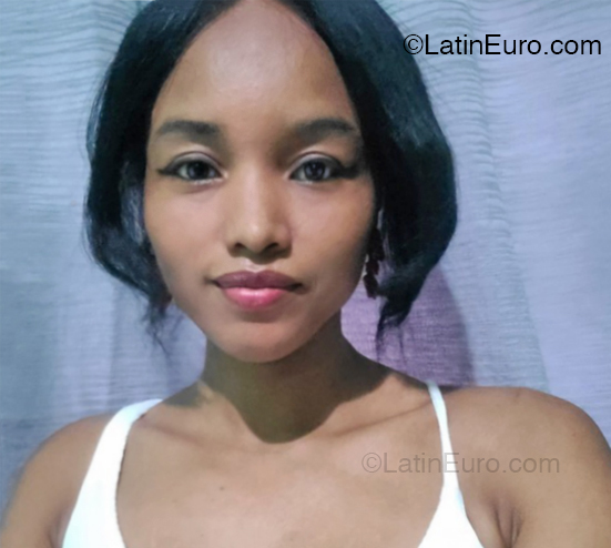 Date this funny Honduras girl Lizeth from San Pedro Sula HN2970