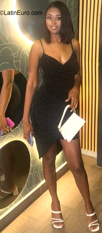 Date this hard body Dominican Republic girl Marileidy from San Pedro De Macoris DO52677