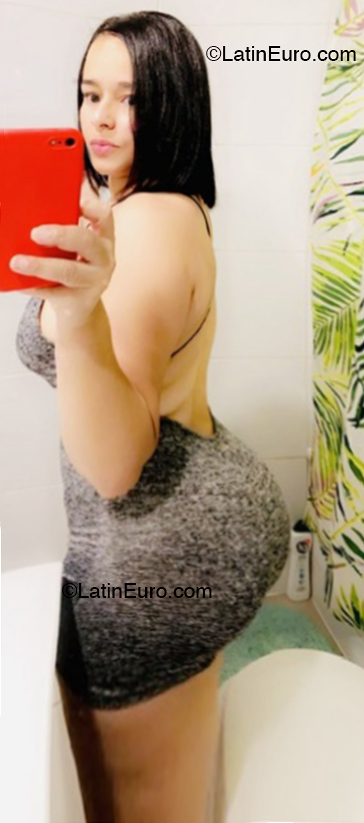 Date this young China girl Nsjsudiwskdn from Santiago CL426