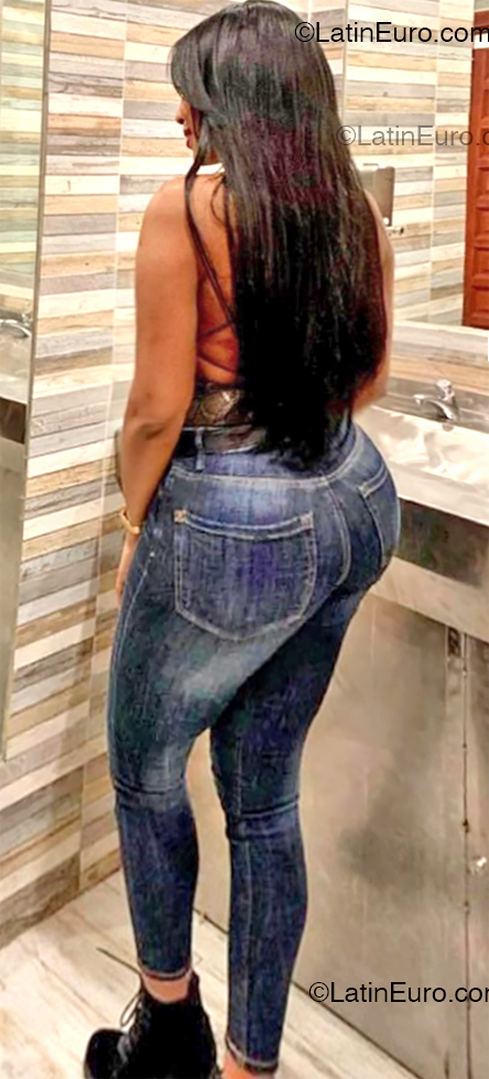 Date this stunning Spain girl Vicky from Galicia ES871