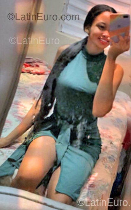 Date this funny Dominican Republic girl Estefani from Gaspar Hernandez DO54103