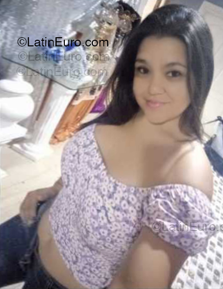 Date this funny Venezuela girl Johana from Maracay VE5244