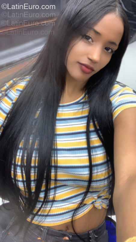 Date this delightful Dominican Republic girl Daliz from San Francisco De Macoris DO55021