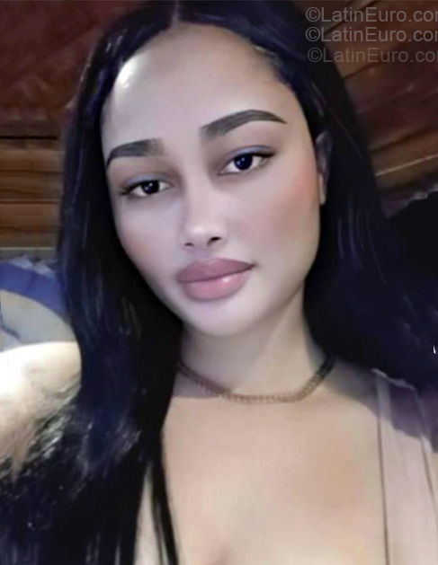 Date this passionate Dominican Republic girl Anyelina from Santiago DO55267