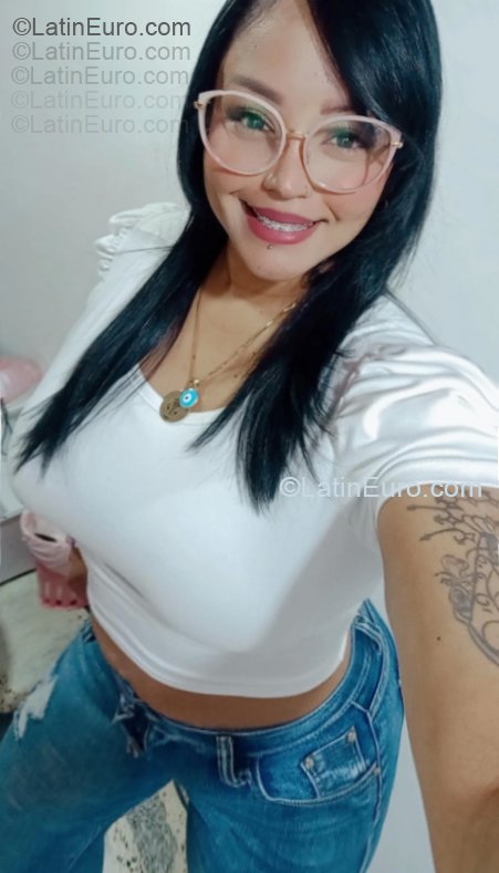 Date this hot Colombia girl Nohemi from Cucuta CO33433