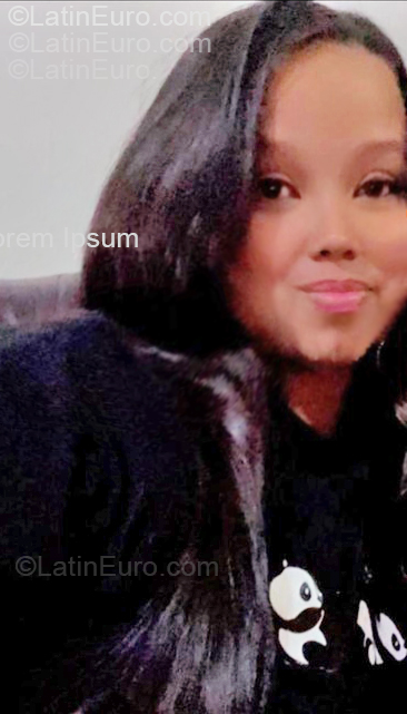Date this foxy Colombia girl Marcela from Cali CO33437