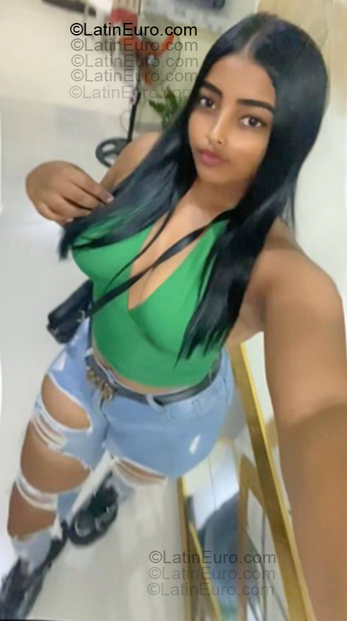 Date this beautiful Dominican Republic girl Angie from La Romana DO55345
