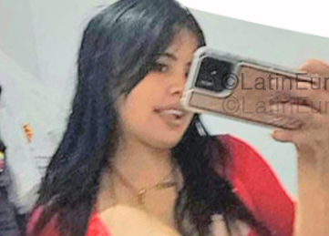 Date this attractive Venezuela girl Camila from Valencia VE5348