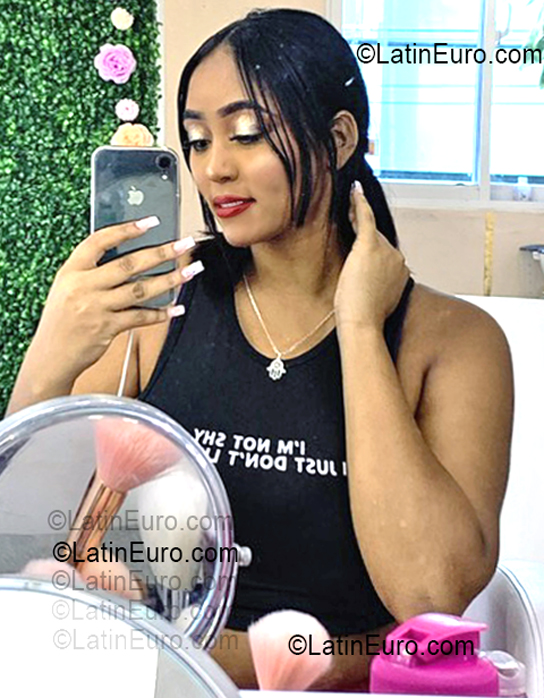Date this lovely Dominican Republic girl Arleny from Santiago DO55471