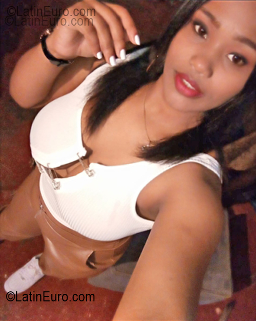 Date this tall Dominican Republic girl Marleny from Santo Domingo DO55483