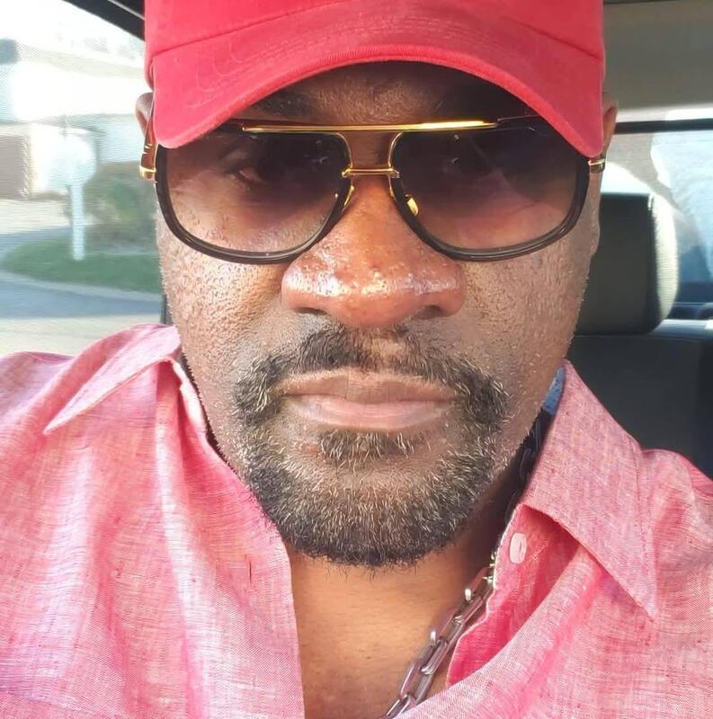 Date this good-looking United States man Robert from Detroit US25192