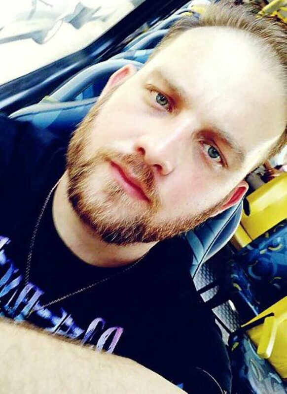 Date this attractive Brazil man Rafael from Porto Alegre BR12391