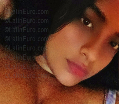 Date this passionate Dominican Republic girl Yulisy from Santo Domingo DO55732