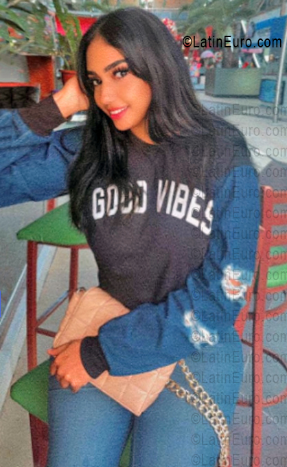 Date this beautiful Dominican Republic girl Karina from Santiago DO55812