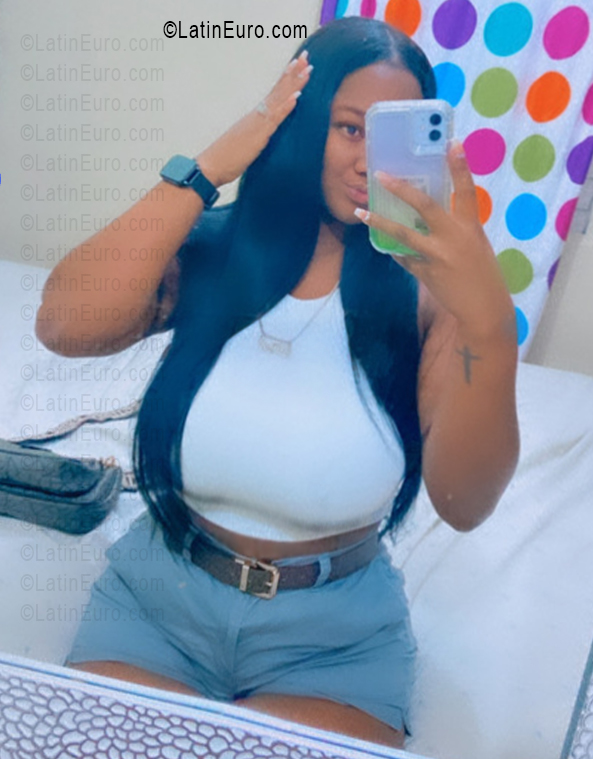 Date this funny Dominican Republic girl Perla from San Cristóbal DO55831