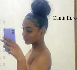 Date this young Dominican Republic girl Lynn from Santo Domingo DO55853