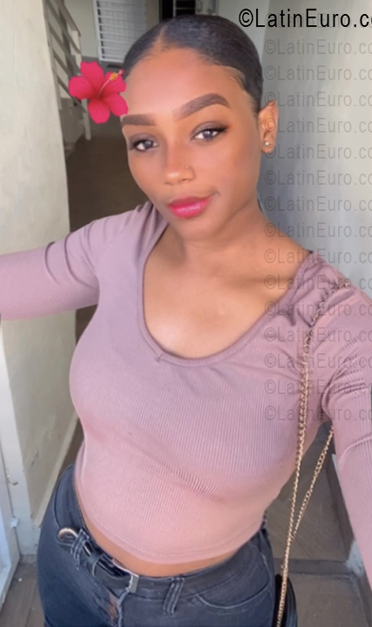 Date this gorgeous Dominican Republic girl Ambar from La Romana DO55915