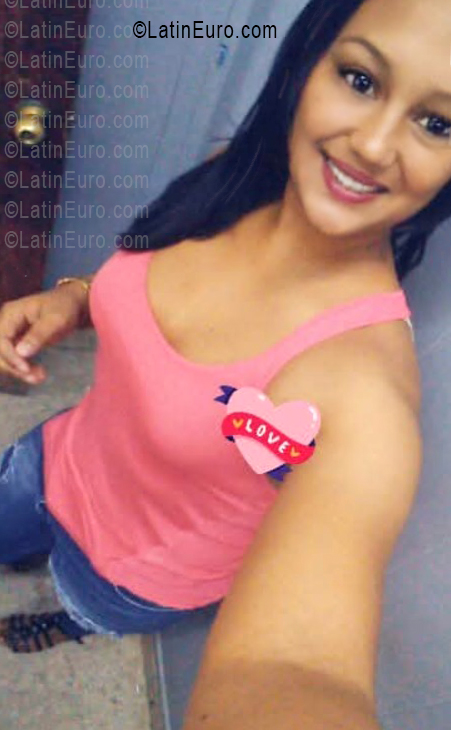 Date this exotic Dominican Republic girl Jasmin from Santiago DO55979