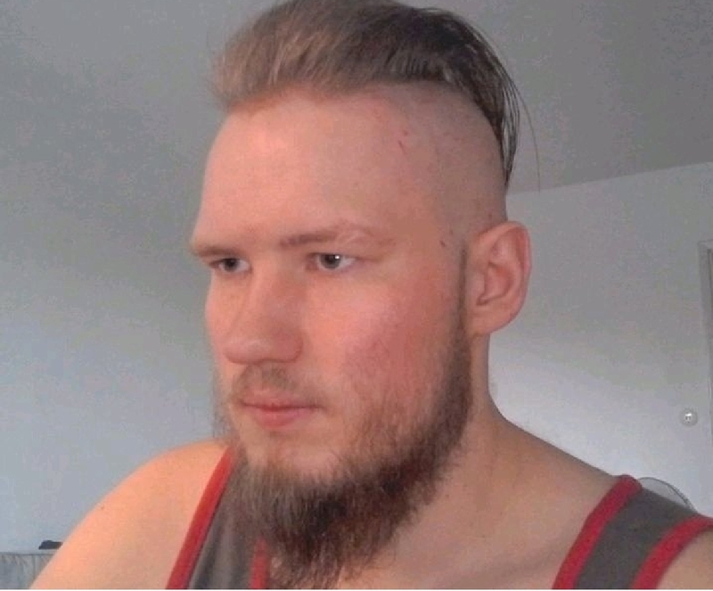 Date this passionate Sweden man Andreas from Stockholm SE282