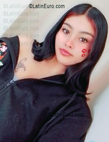 Date this pretty Peru girl Zaida from Lima PE2156