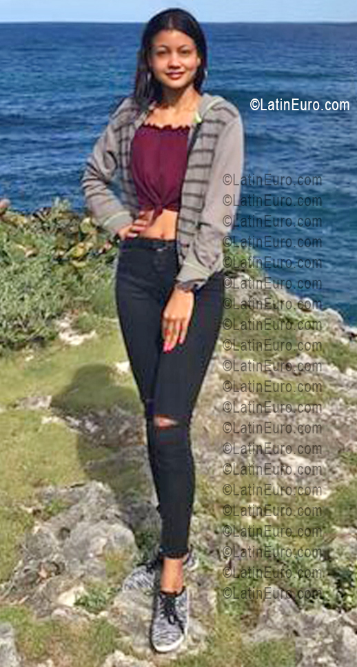 Date this georgeous Dominican Republic girl Lisai from Nagua DO56098