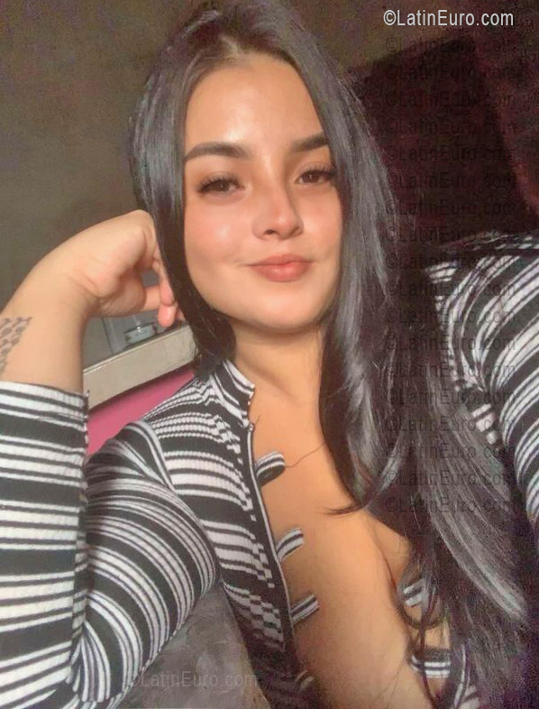 Date this gorgeous Ecuador girl Victoria from Vinces EC1131