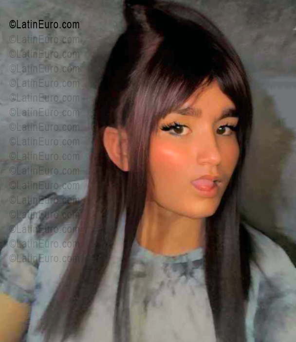 Date this delightful Venezuela girl Ashley from Puerto Cabello VE5606