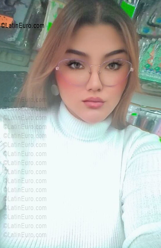 Date this funny Ecuador girl Ximena from Ibarra CO33746