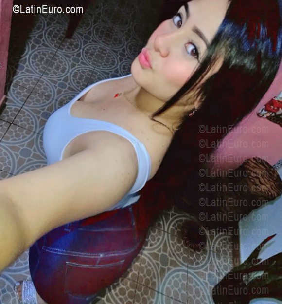 Date this exotic Venezuela girl Yosmar from Caracas VE5686