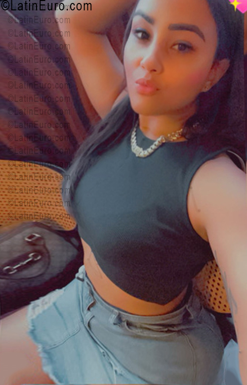 Date this fun Dominican Republic girl Carolina from Santo Domingo DO56519
