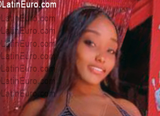 Date this attractive Dominican Republic girl Yessi from Santiago DO56559